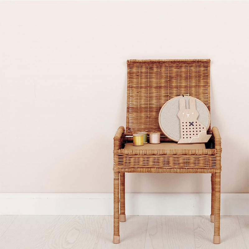 ins Children's rattan stool Baby clamshell rattan stool Rattan chair Hand woven storage stool Hand woven children's rattan stool