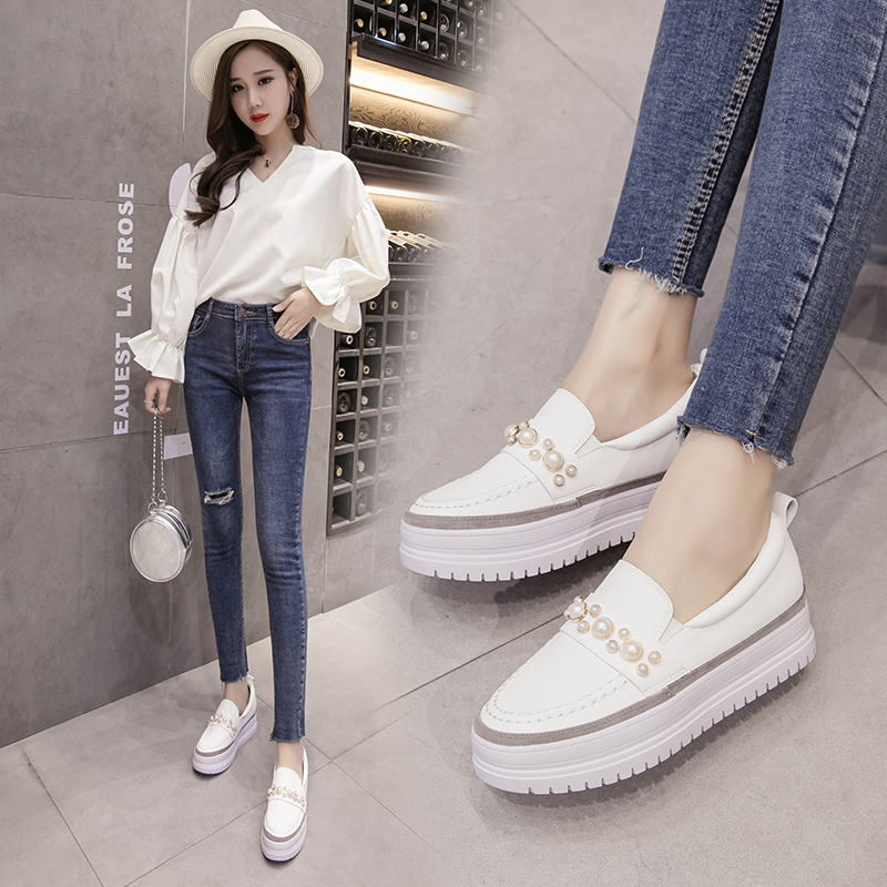 Tide brand leather thick-soled small white shoes women's 2022 spring new all-match flat sole slip-on pearl casual shoes single shoes