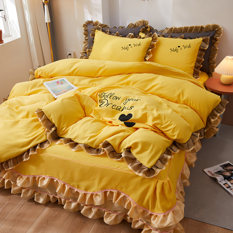 Net red four-piece set Double lace cotton cotton bed skirt princess style quilt cover simple bedspread bedding 4