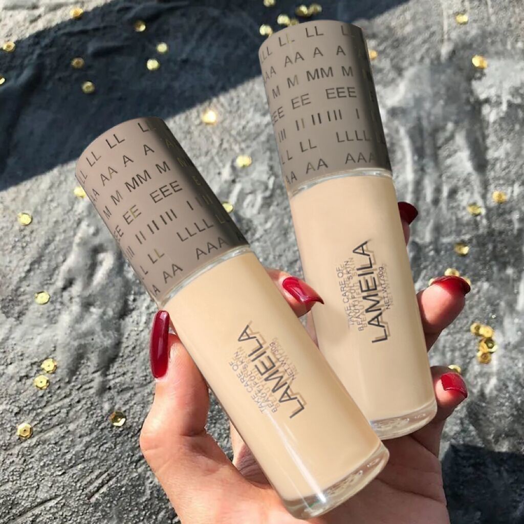 Latin American flour water and sweat and control oil moisturizing naked makeup without making enduring moisturizing BB cream concealed female students