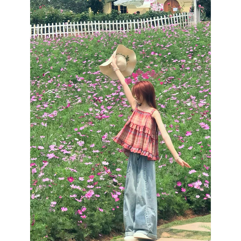 French-Style Sweet and Spicy Camisole Babydoll Top for Women, Summer 2025 New Niche Unique Short Plaid Top for Petite Women