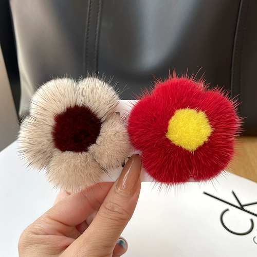 Милая заколка для волос в форме цветка, брендовые шпильки для волос, аксессуар для волос, в цветочек, плюшевая, популярно в интернете