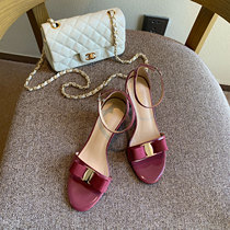 One word belt sandals fairy style 2022 summer new bowknot open toe medium heel thick heel patent leather high heels