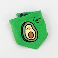 Треугольный зеленый шарф, фруктовое масло