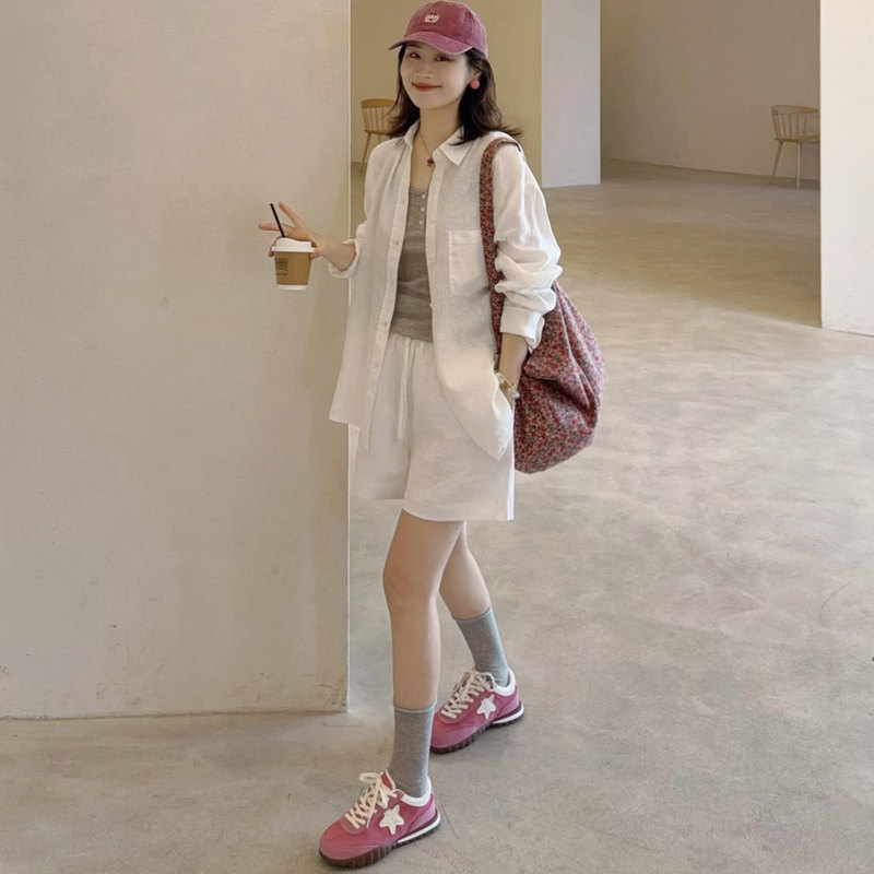 White Linen Shorts for Women, Summer Thin Style 2026 New Model, Petite Three-Quarter Pants, Lazy Drape Cotton-Linen Five-Quarter Pants White Linen Shorts for Women, Summer Thin Style 2026 New Model, Petite Three-Quarter Pants, Lazy Drape Cotton-Linen Five-Quarter Pants