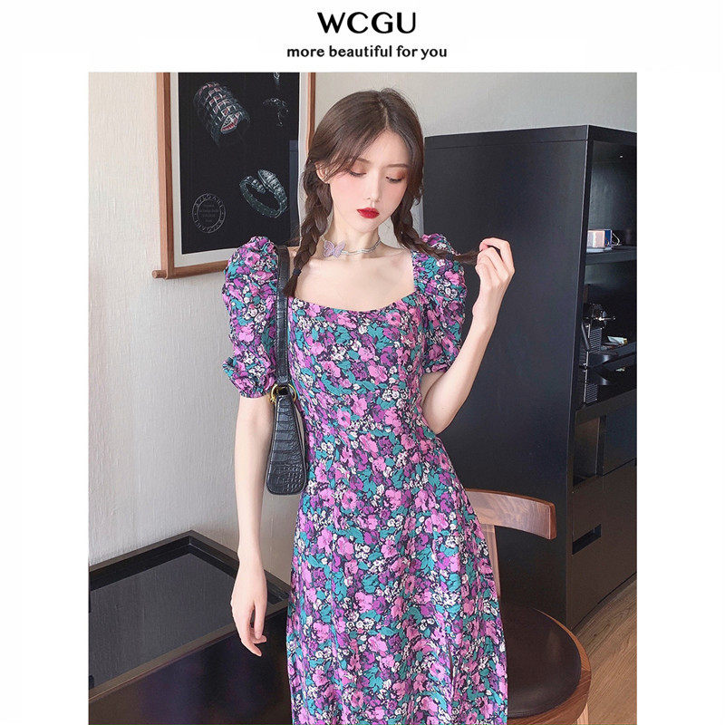 Floral dress women's summer 2022 new French retro skirt waist is thin and small puff sleeves long skirt