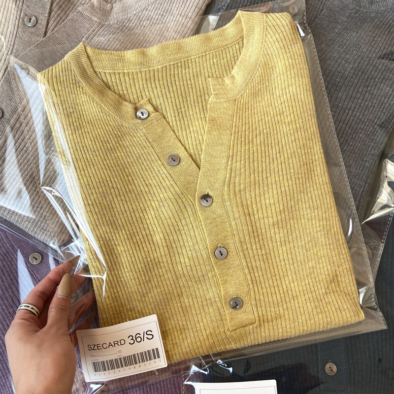 HIGH MOMO Benefits feedback temperament V collar Soft glutinous breathable pit strips Thin Straight Barrel Knit Undershirt Woman Autumn