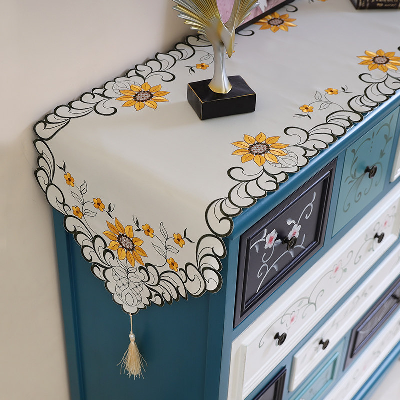 Table Five Fighting Cabinet Table Flag Nordic Light Lavish Modern Minimalist Shoes Cabinet Dining Cabinet Table Flag Strip Table Cloth Tea Table Decorative B