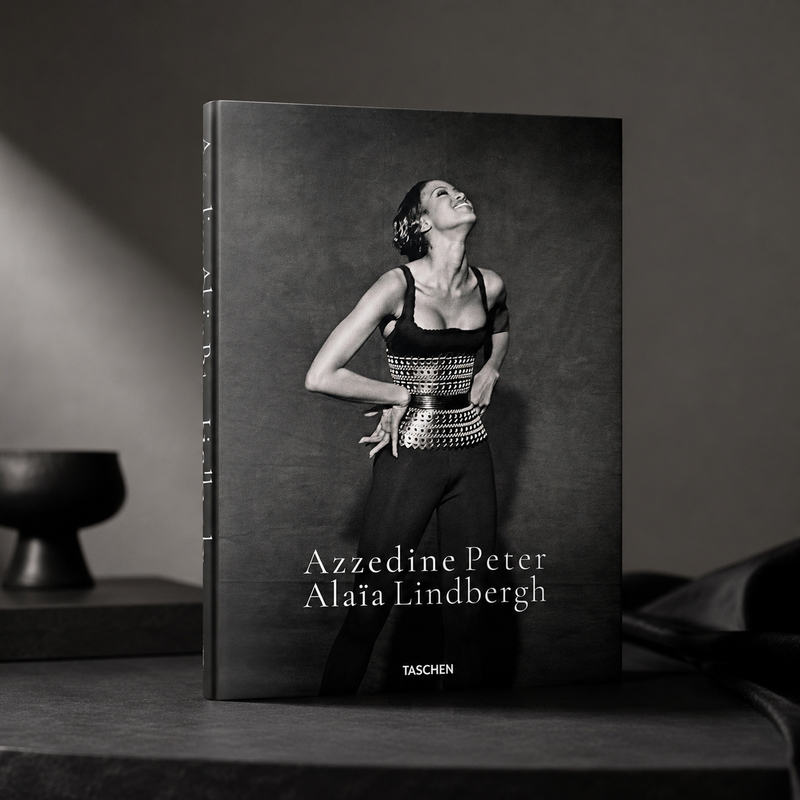[in Stock] [Large Format] Peter Lindbergh, Azerin Alai, Black and White Images and Haute Couture Peter Lindbergh Azzedine Alaïa Original English Photography Portfolio