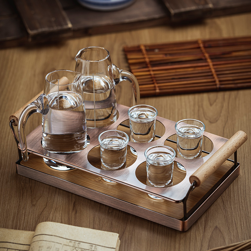 White wine glasses Home Winemaker Little Wine Glasses 2 Two Wine Glasses Suit Crystal Glass Wine Glasses Wine with creative personality