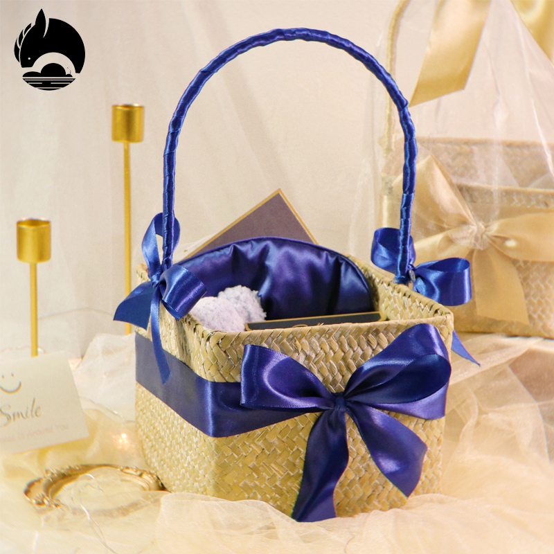 Souvenir female bridesmaid marriage practical wedding gift basket groomsman Mori return gift box portable basket empty