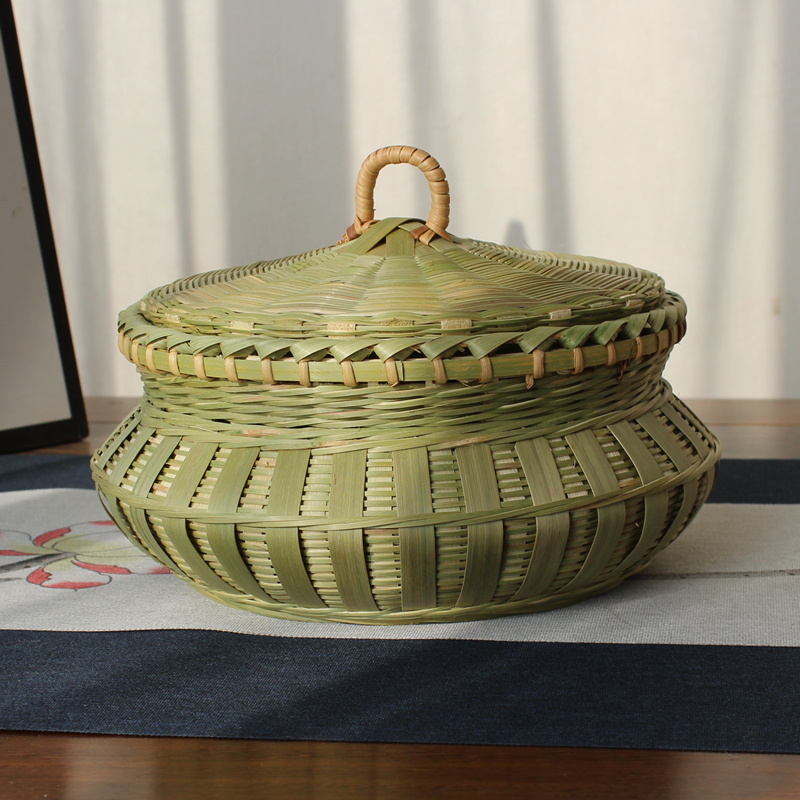 Boutique Handmade Bamboo Woven Bamboo Basket Stove Type Basket Boutique Hand Basket Fine Woven Basket Fine Fruit Egg Basket With Lid Containing Basket