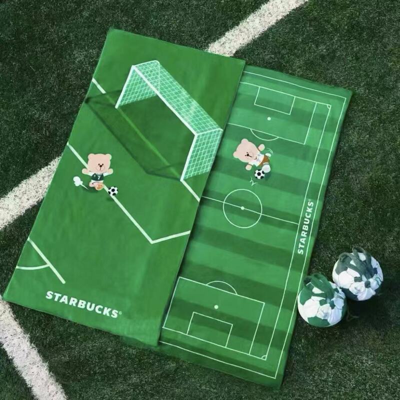 Starbucks Wind Chaser World Cup Merchandise Green Stadium Shooting Style Beach Towel Football-Shaped Storage Bag