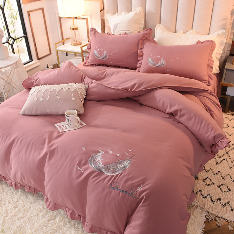 Net red Korean version of the princess style skin-loving cotton embroidered bed skirt four-piece set of girly heart quilt set ruffled bedding