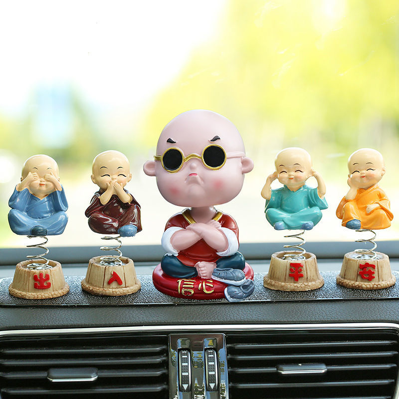 Car Dashboard Ornament Figurine, Car Interior Decoration, Bobblehead Monk Doll, Decorative Item, Cute, Good Luck and Safety, Car Accessory