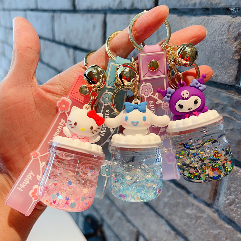 Trendy Cartoon Kt Crystal Car Keychain for Women, Backpack Pendant, Small Accessory, Glow-In-The-Dark Liquid Sand Bottle, Creative Decoration