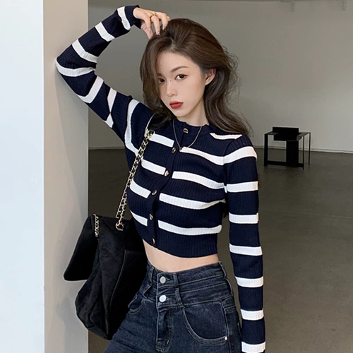 Короткий трикотажный свитер, тонкий кардиган, осенняя приталенная куртка, приталенный лонгслив