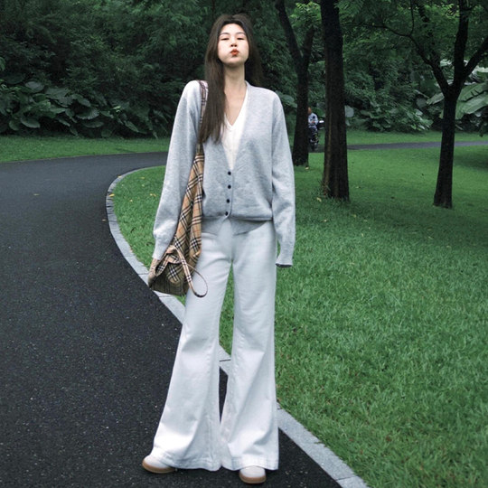 Women's white bootcut jeans spring and autumn 2025 new style