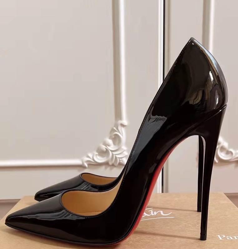 Black 12/13cm Red-Soled High Heels, Classic Stiletto, Sexy Shallow Mouth Design, 13cm Large Size Single Shoes, European and American Style, Pointed Toe Black 12/13cm Red-Soled High Heels, Classic Stiletto, Sexy Shallow Mouth Design, 13cm Large Size Single Shoes, European and American Style, Pointed Toe
