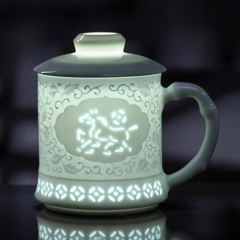 Jingdezhen Shadow Green Embossed Ceramic Tea Cup, High-End Exquisite Office Cup, Tea-Water Separation, Personal Use, Tea Brewing, Gift
