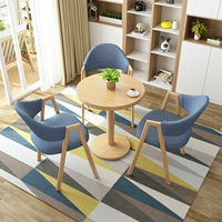 Стол королевского синего цвета, 3 стула, столешница 60 см.