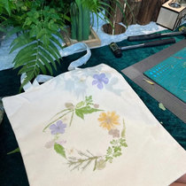 Hammer square scarf fabric handbag hammer cotton handkerchief rubbing plant knock dyeing material bag leaf printing and dyeing cloth bag