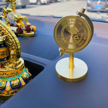 Brass small goal is 100 million to operate, decompression, turnover ornaments, living room, office desktop ornaments, decorations