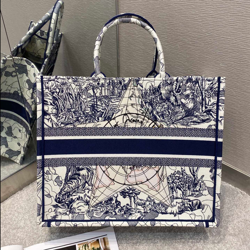 Earth Large2021 new pattern Gu Jia Same D home book   tote letter Embroidery Tote Bag handbag Montaigne saddle Female bag