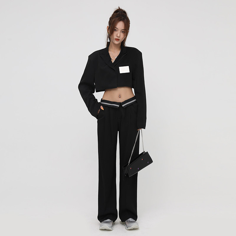 DNT Han Fire and A - tight upper head of a variety of short - tagged iron - mark suits