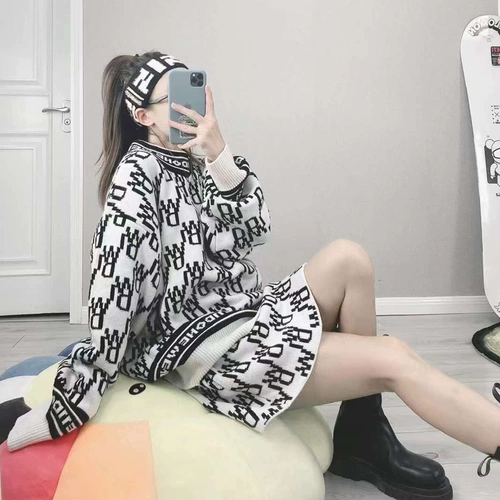 Осенний трикотажный свитер подходит для мужчин и женщин, мини-юбка, комплект, круглый воротник