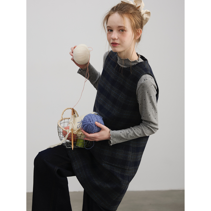 Willbewell Scottish Tune Plaid Short A-Line Thickened Woolen Vest Dress Willbewell Scottish Tune Plaid Short A-Line Thickened Woolen Vest Dress