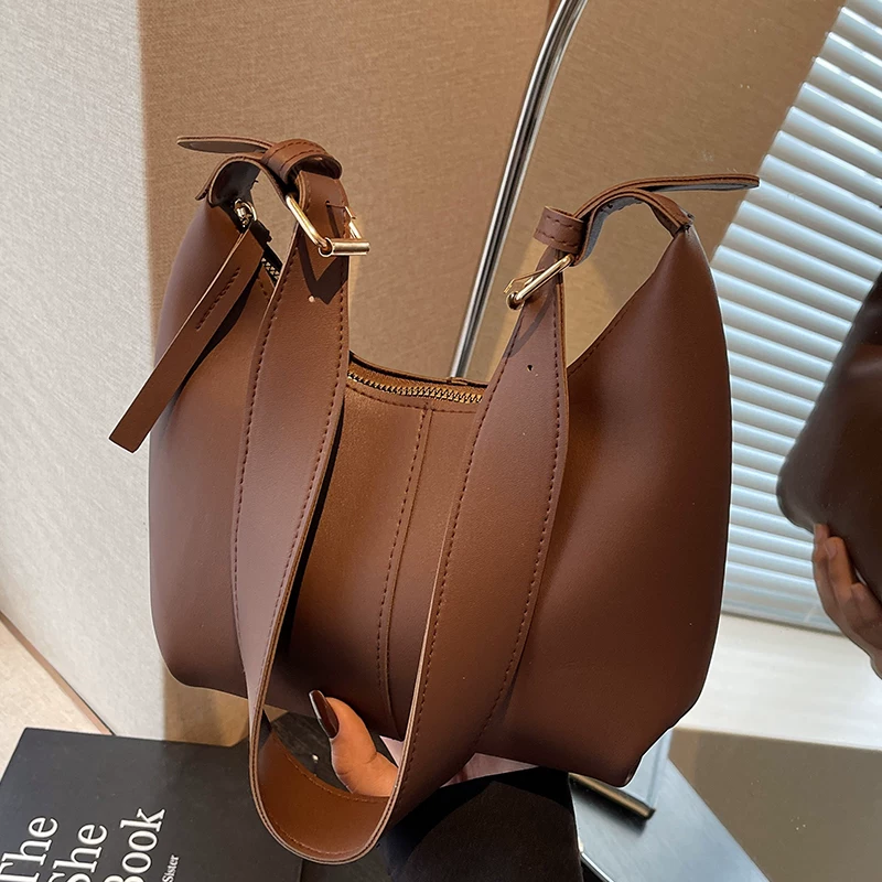Small underarm bag, retro one-shoulder bag