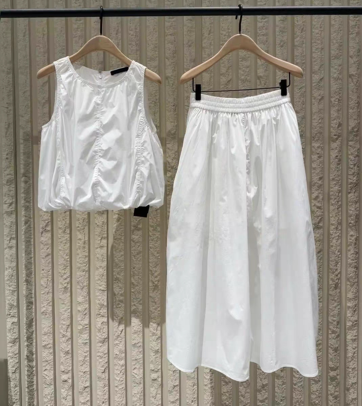 Moco Genuine Two-Piece Dress 2026 Summer New Product Light Pleated Bud-Shaped Long Skirt Mbf2Drs014