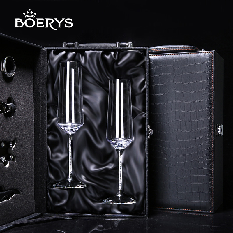 Red wine glass high-end household lead-free crystal goblet wine glass decanter 2 luxury gift box set