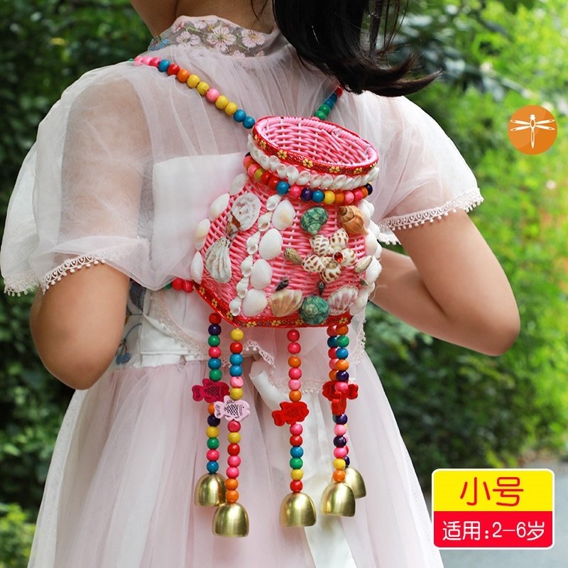 Small bamboo basket bamboo braided baby children's rattan handmade back type baby back woven ethnic wind small back