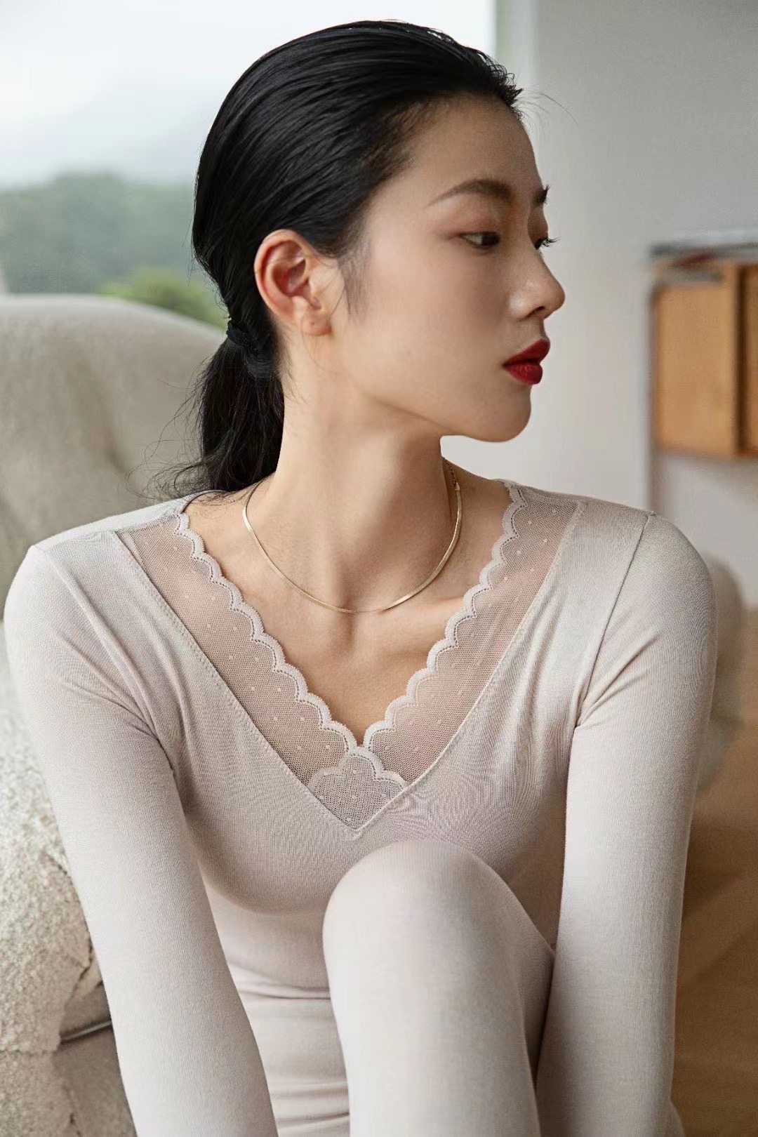 High-quality feather protein lace V-neck sexy thin section high-elastic suit pure cotton thermal underwear female solid color body