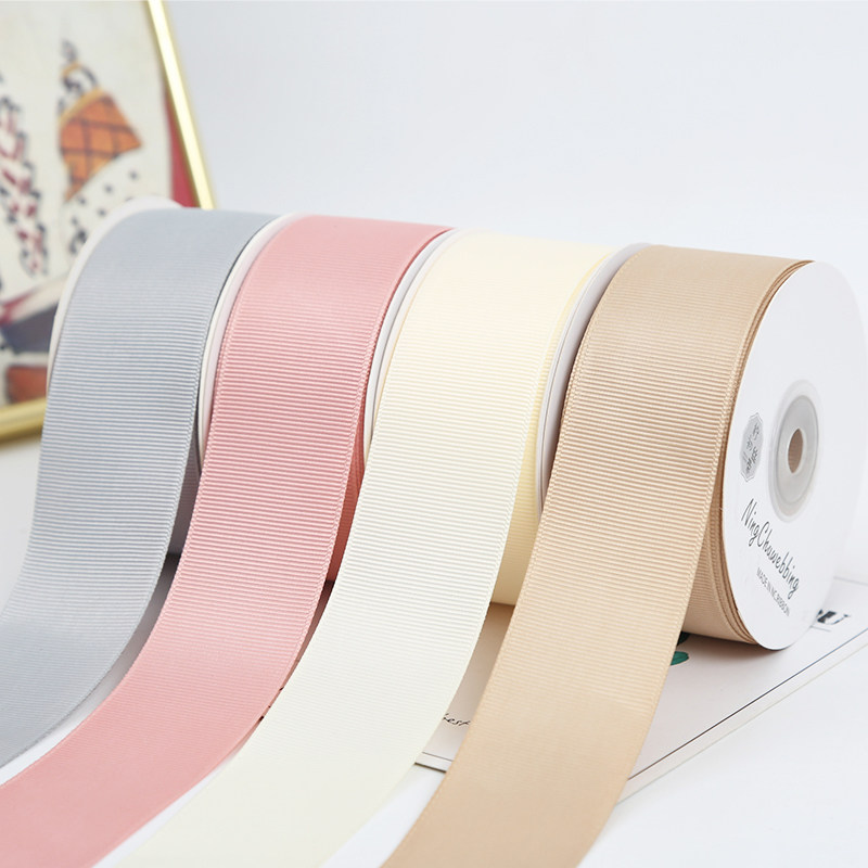 0.3cm加密罗纹带用于婚礼装饰，这种高端礼品包装材料有什么独特之处？