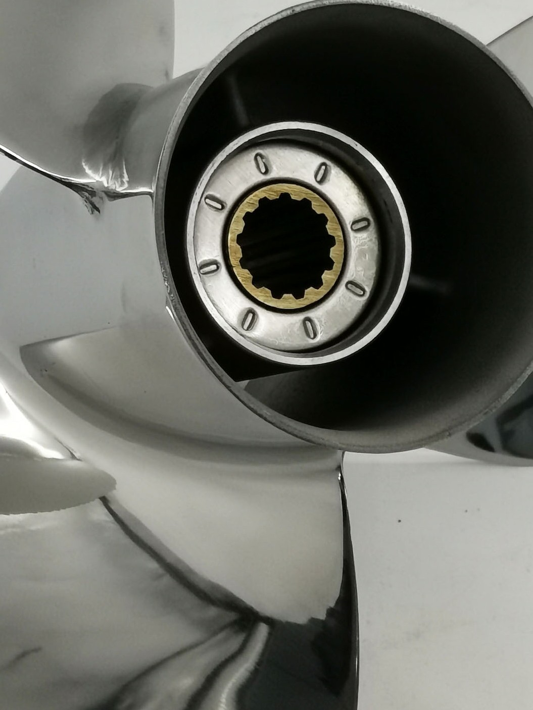 Suitable for Yamaha stainless steel propeller 40 horsepower 48 50 four-stroke 60 horsepower stainless steel car leaves