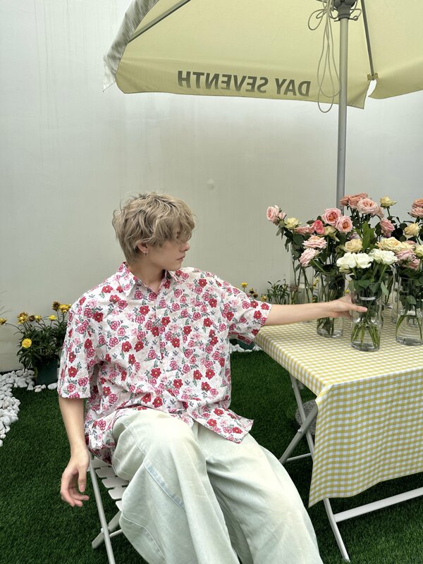 Little Red Flower Vintage Floral Short-Sleeve Shirt for Men and Women, Summer Thin Hawaiian Style Couple Floral Shirt ins Trendy Brand