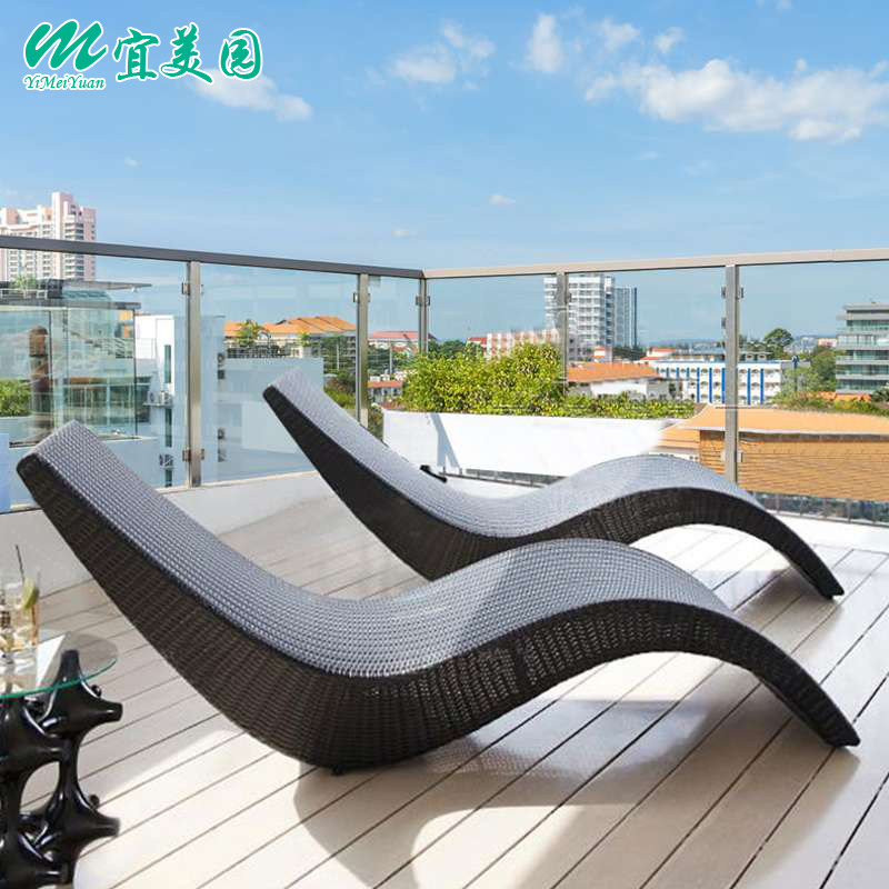 Outdoor deck bed balcony bathroom leisure rattan chair outdoor courtyard deck chair villa swimming pool folding rattan beach chair