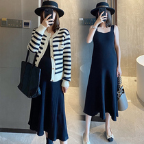 Maternity dress knitted sweater dress autumn and winter loose fashionable knitted vest dress sweater cardigan two-piece suit