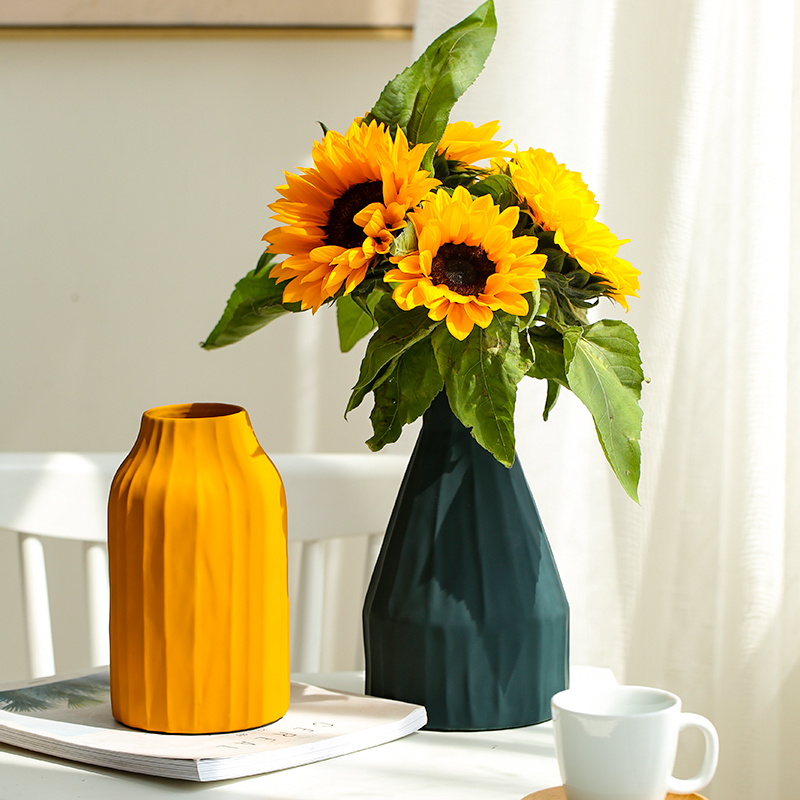 Vase decoration living room vase ceramic matte dried flower decoration dining table living room decoration Nordic ins style simplicity
