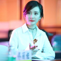 Stars with the same section Jiang alienated Spring and Autumn New Little crowdDesign Sensation Clothes Long Sleeve OL Pro White Shirt Female Kitty Blouse