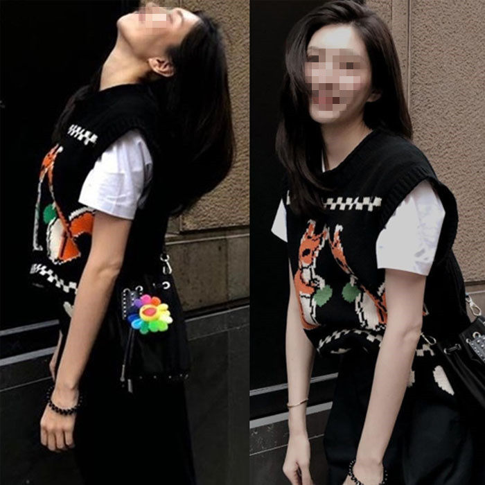 23 Spring new new star Jiang alienated with the same knitted sweater waistcoat for the Korean version of the loose-style Retro Shoulder Vest 