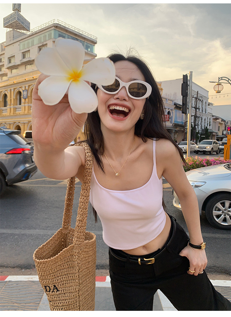 Топы/майки pusumede 白色针织吊带小背心女带胸垫外穿短款内搭美背无袖上衣