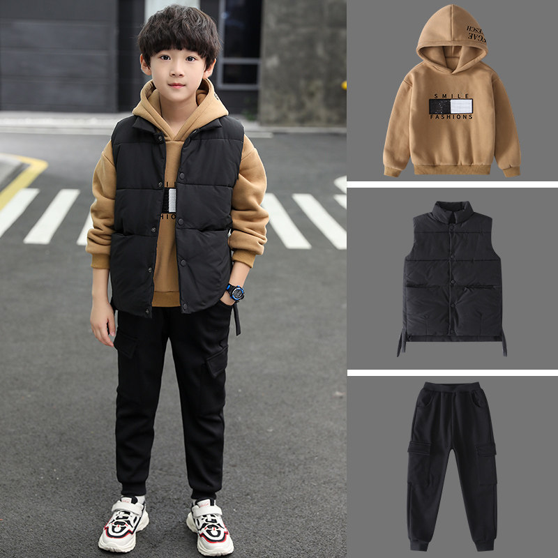 Boys winter dress suit 2020 new children plus thickening middle child three - piece winter sportswear suit