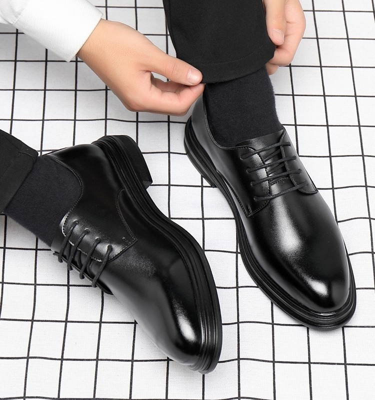 Summer Leather Shoes for Men, Business Formal Wear, Pointed Toe Genuine Leather Casual Men's Shoes, British Youth Soft-Soled Groom's Wedding Suit Shoes