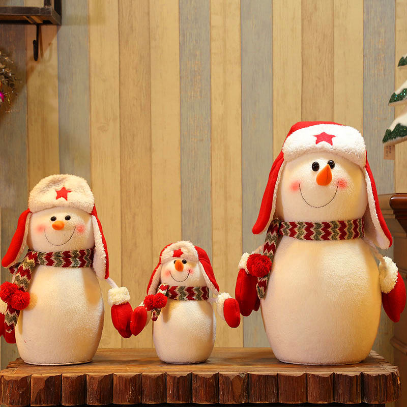 Christmas decorations Leifeng hat snowman family of three dolls window shopping mall hotel scene layout set