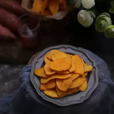 Noon Meow carbon roasted sweet potato crispy Net red snacks dried fruit and vegetable crispy potato chips 180g