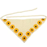 Бежевый шарф на солнечной энергии, в цветочек